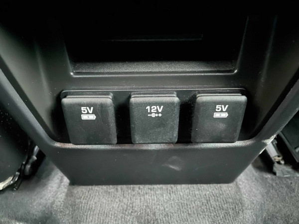 Land Rover Discovery 2016  Black RHD Diesel AT SUV 4WD view 11