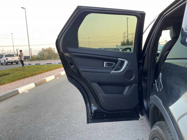 Land Rover Discovery 2016  Black RHD Diesel AT SUV 4WD view 13