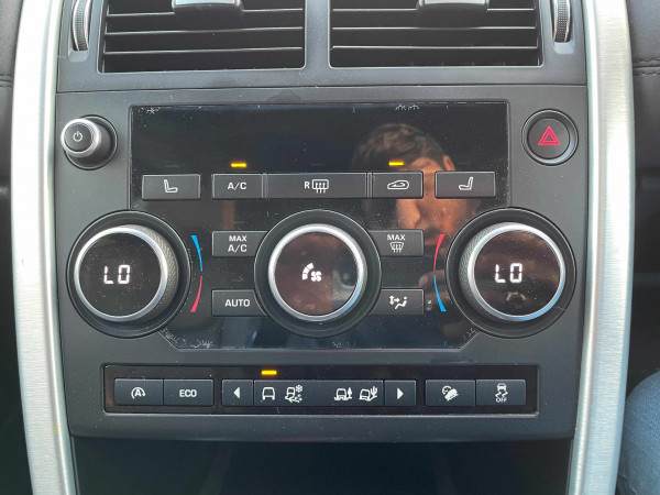 Land Rover Discovery 2016  Black RHD Diesel AT SUV 4WD view 19