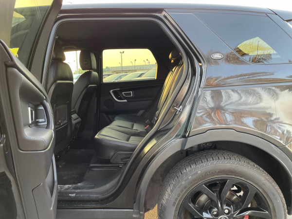 Land Rover Discovery 2016  Black RHD Diesel AT SUV 4WD view 20