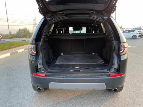Land Rover Discovery 2016  Black RHD Diesel AT SUV 4WD view 35