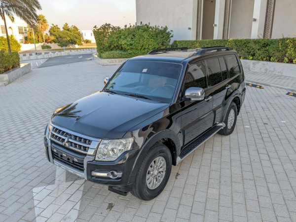 Mitsubishi Pajero 2015/ Black LHD Petrol AT SUV 4WD view 2