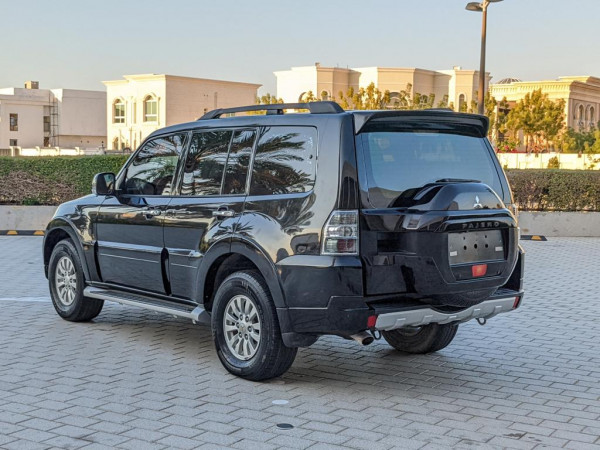 Mitsubishi Pajero 2015/ Black LHD Petrol AT SUV 4WD view 4