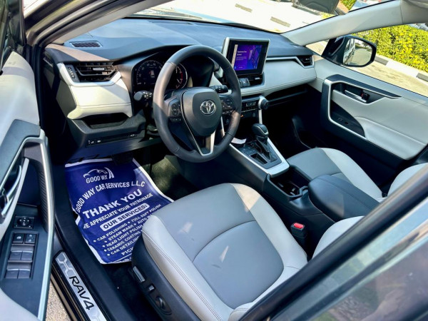 Toyota RAV 4 2023/ Grey LHD Petrol AT SUV Crossover 2WD view 4