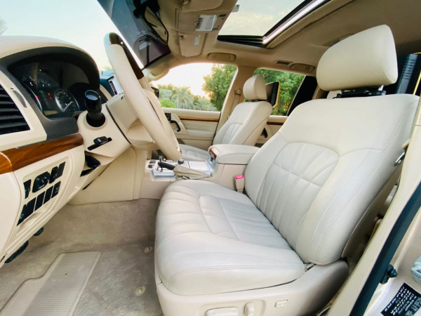 Toyota Land Cruiser 2012  Gold LHD Petrol AT SUV 4WD view 4