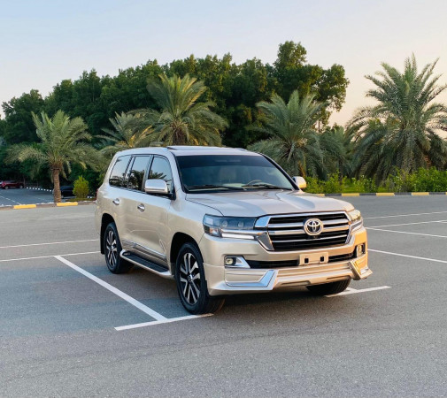 Toyota Land Cruiser 2012  Gold LHD Petrol AT SUV 4WD view 19