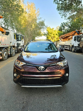Toyota RAV 4 2018/ Maroon LHD Petrol AT SUV Crossover 4WD