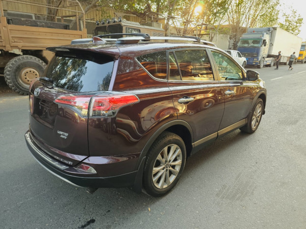 Toyota RAV 4 2018/ Maroon LHD Petrol AT SUV Crossover 4WD view 16
