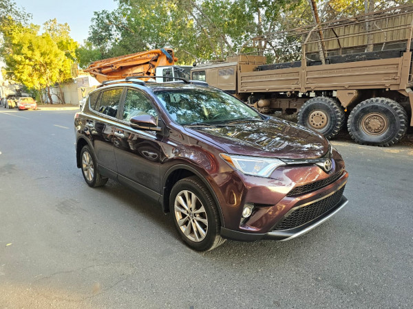 Toyota RAV 4 2018/ Maroon LHD Petrol AT SUV Crossover 4WD view 20