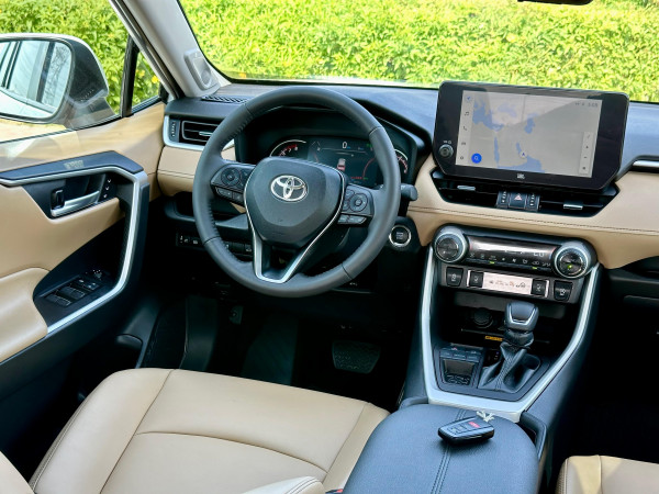 Toyota RAV 4 2023  White LHD Petrol AT SUV Crossover 2WD view 6