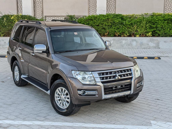 Mitsubishi Pajero 2015  Maroon LHD Petrol AT SUV 4WD view 18