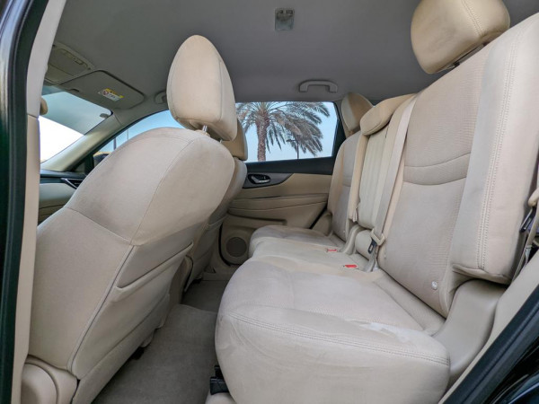 Nissan X-Trail 2016/ Black LHD Petrol AT SUV 4WD view 6