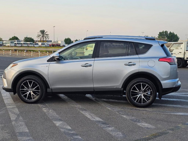Toyota RAV 4 2017  Silver LHD Hybrid AT SUV Crossover 4WD view 11