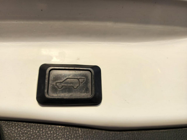 Toyota RAV 4 2019  White LHD Hybrid AT SUV Crossover 2WD view 3