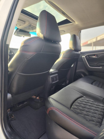 Toyota RAV 4 2019  White LHD Hybrid AT SUV Crossover 2WD view 7
