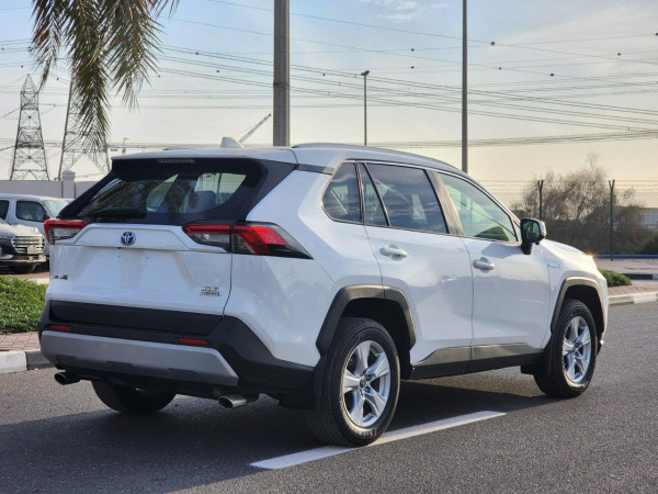 Toyota RAV 4 2019  White LHD Hybrid AT SUV Crossover 2WD view 12