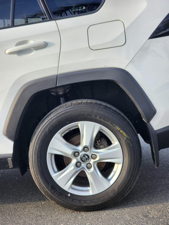 Toyota RAV 4 2019  White LHD Hybrid AT SUV Crossover 2WD view 18