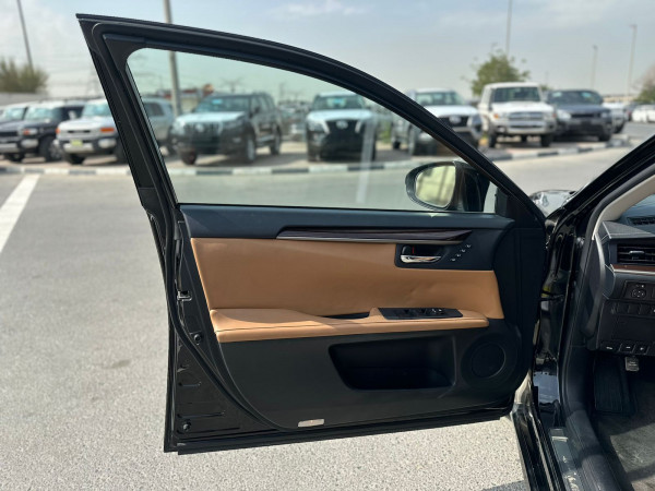 Lexus ES 350 2014/ Black LHD Petrol AT Sedan 2WD view 4