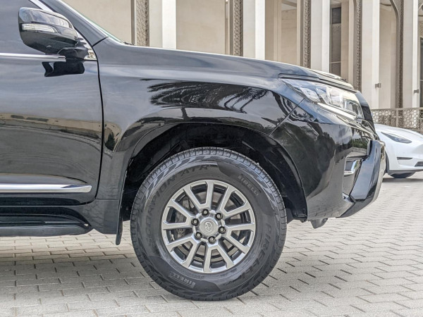 Toyota LAND CRUISER PRADO 2010/ Black LHD Petrol AT SUV 4WD view 12