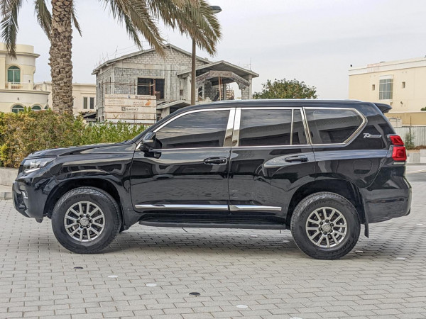 Toyota LAND CRUISER PRADO 2010/ Black LHD Petrol AT SUV 4WD view 16