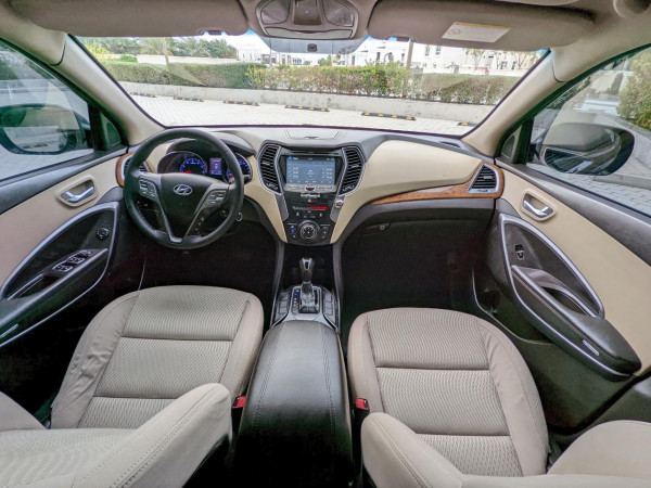 Hyundai Santa Fe 2013/ Gold LHD Petrol AT SUV 2WD view 7