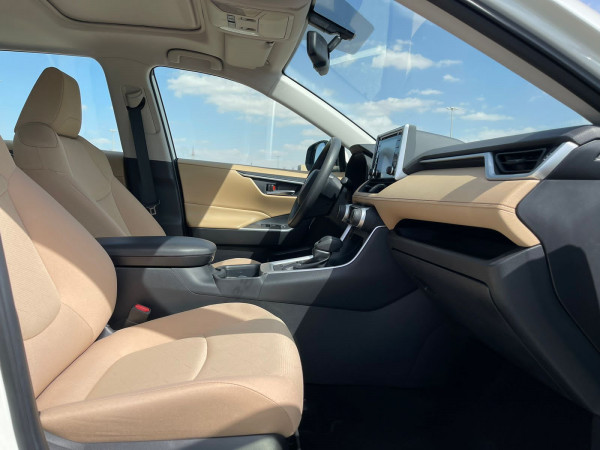 Toyota RAV 4 2019  White LHD Petrol AT SUV Crossover 4WD view 13