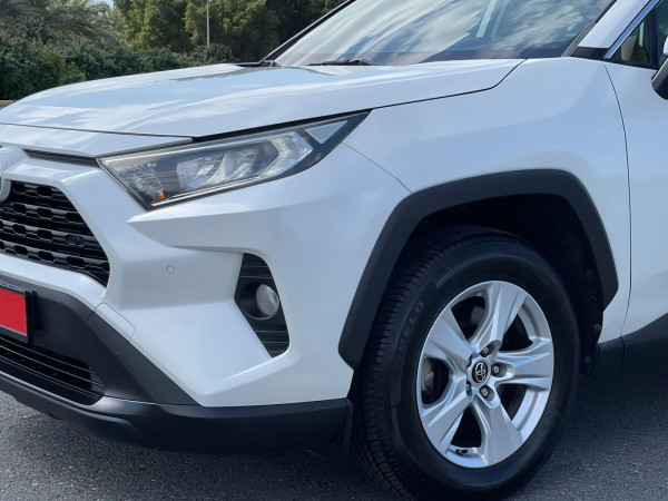 Toyota RAV 4 2019  White LHD Petrol AT SUV Crossover 4WD view 16