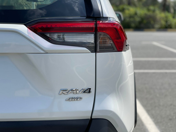 Toyota RAV 4 2019  White LHD Petrol AT SUV Crossover 4WD view 21