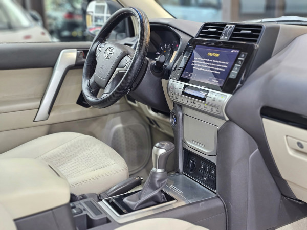 Toyota LAND CRUISER PRADO 2018  White LHD Petrol AT SUV 4WD view 5