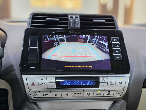 Toyota LAND CRUISER PRADO 2018  White LHD Petrol AT SUV 4WD view 8