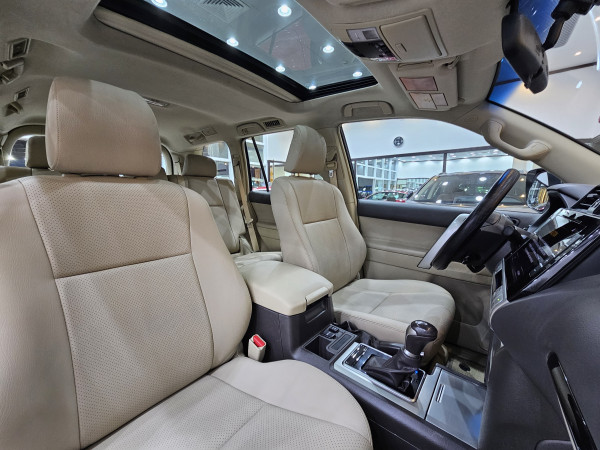 Toyota LAND CRUISER PRADO 2018  White LHD Petrol AT SUV 4WD view 9