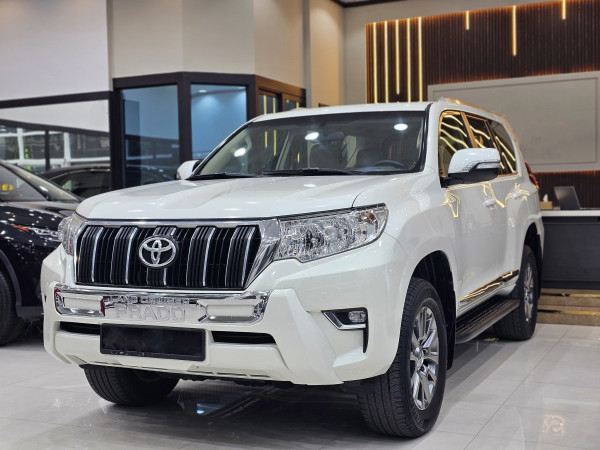 Toyota LAND CRUISER PRADO 2018  White LHD Petrol AT SUV 4WD view 11