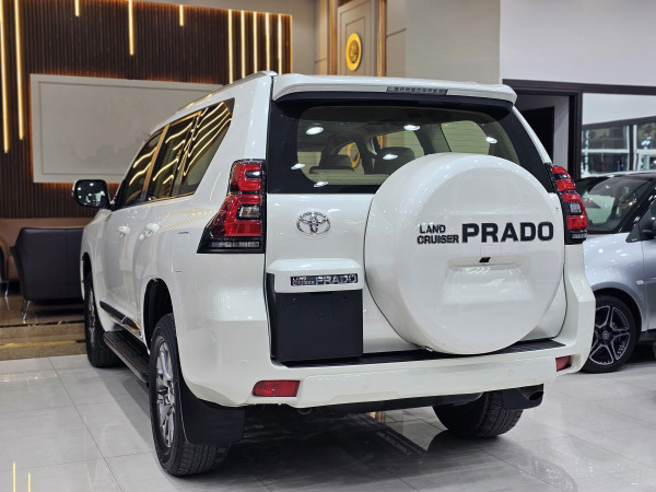 Toyota LAND CRUISER PRADO 2018  White LHD Petrol AT SUV 4WD view 15
