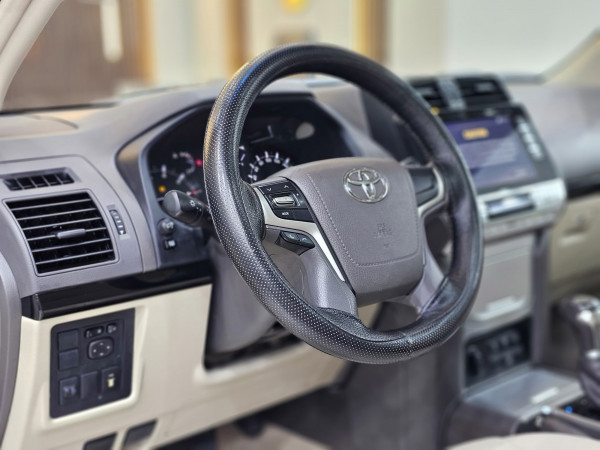 Toyota LAND CRUISER PRADO 2018  White LHD Petrol AT SUV 4WD view 18