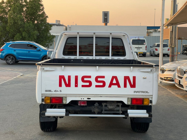 Nissan Patrol 2017  White LHD Petrol AT Pickup 4WD view 6