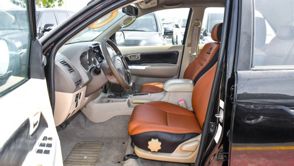 Toyota Fortuner 2008  Black LHD Petrol AT SUV 4WD view 5