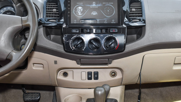 Toyota Fortuner 2008  Black LHD Petrol AT SUV 4WD view 8
