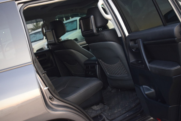 Toyota Land Cruiser 2016  Grey RHD Diesel AT SUV 4WD view 22