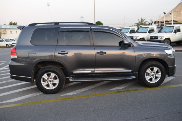 Toyota Land Cruiser 2016  Grey RHD Diesel AT SUV 4WD view 29