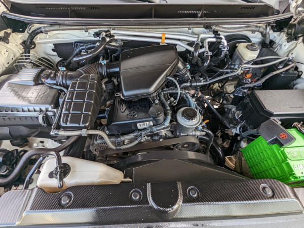 Toyota LAND CRUISER PRADO 2011  White LHD Petrol AT SUV 4WD view 3