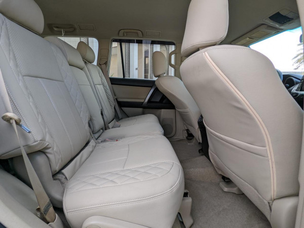 Toyota LAND CRUISER PRADO 2011  White LHD Petrol AT SUV 4WD view 5