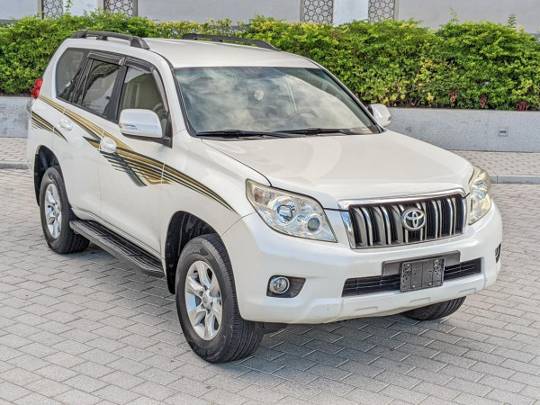 Toyota LAND CRUISER PRADO 2011  White LHD Petrol AT SUV 4WD view 11