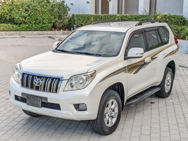 Toyota LAND CRUISER PRADO 2011  White LHD Petrol AT SUV 4WD view 13