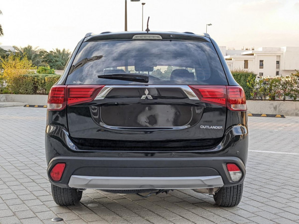 Mitsubishi Outlander 2016  Black LHD Petrol AT SUV 4WD view 13