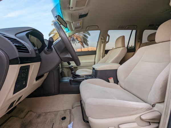 Toyota LAND CRUISER PRADO 2021  White LHD Petrol AT SUV 4WD view 9