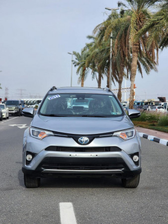 Toyota RAV 4 2017  Silver LHD Hybrid AT SUV Crossover 2WD