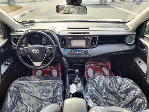 Toyota RAV 4 2017  Silver LHD Hybrid AT SUV Crossover 2WD view 5