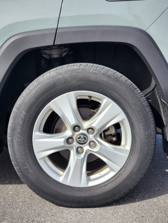 Toyota RAV 4 2021  Green LHD Hybrid AT SUV Crossover 2WD view 21