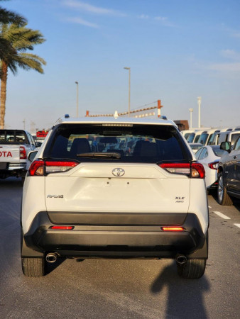 Toyota RAV 4 2020  White LHD Petrol AT SUV Crossover 4WD view 14