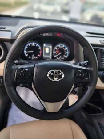 Toyota RAV 4 2017  White LHD Petrol AT SUV Crossover 2WD view 7